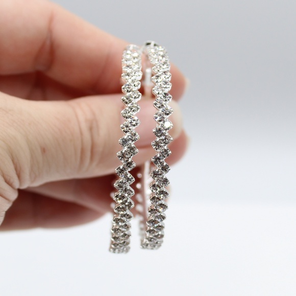 Jewelry - Crystal hoops